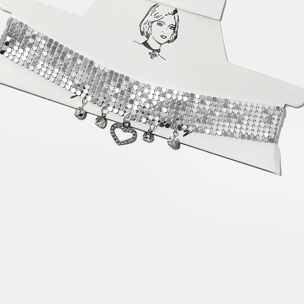 *** SOLD OUT*** Mesh Chain Rhinestone Heart Choker